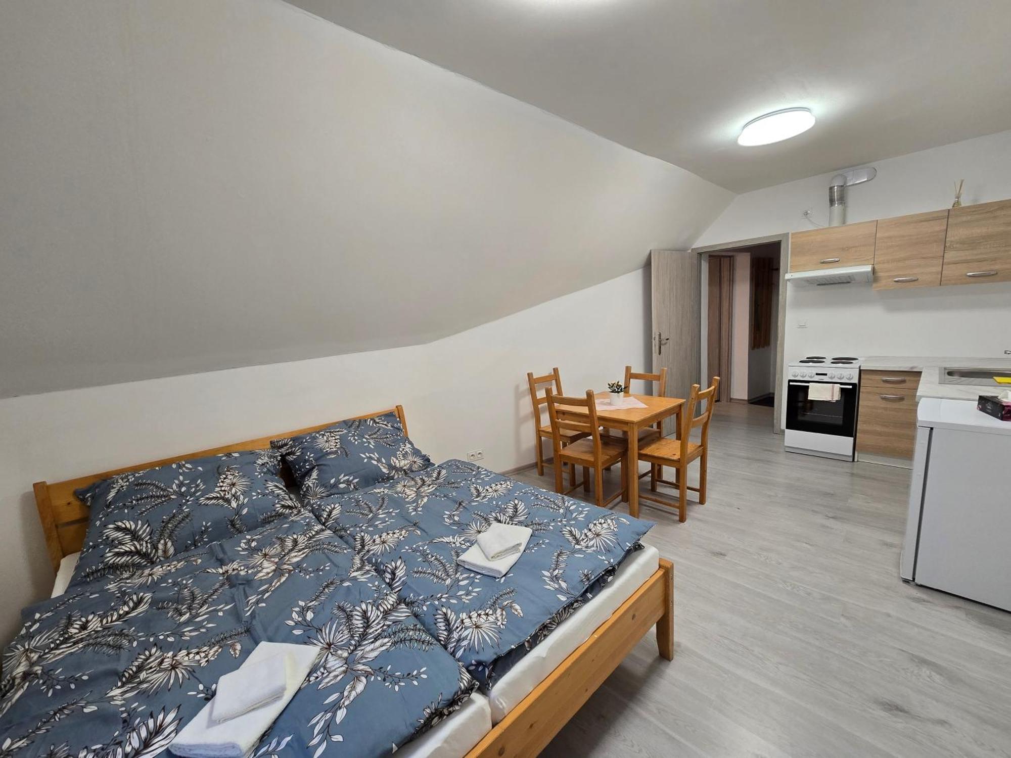 Apartmany Almond ฮาร์ราคอฟ ภายนอก รูปภาพ