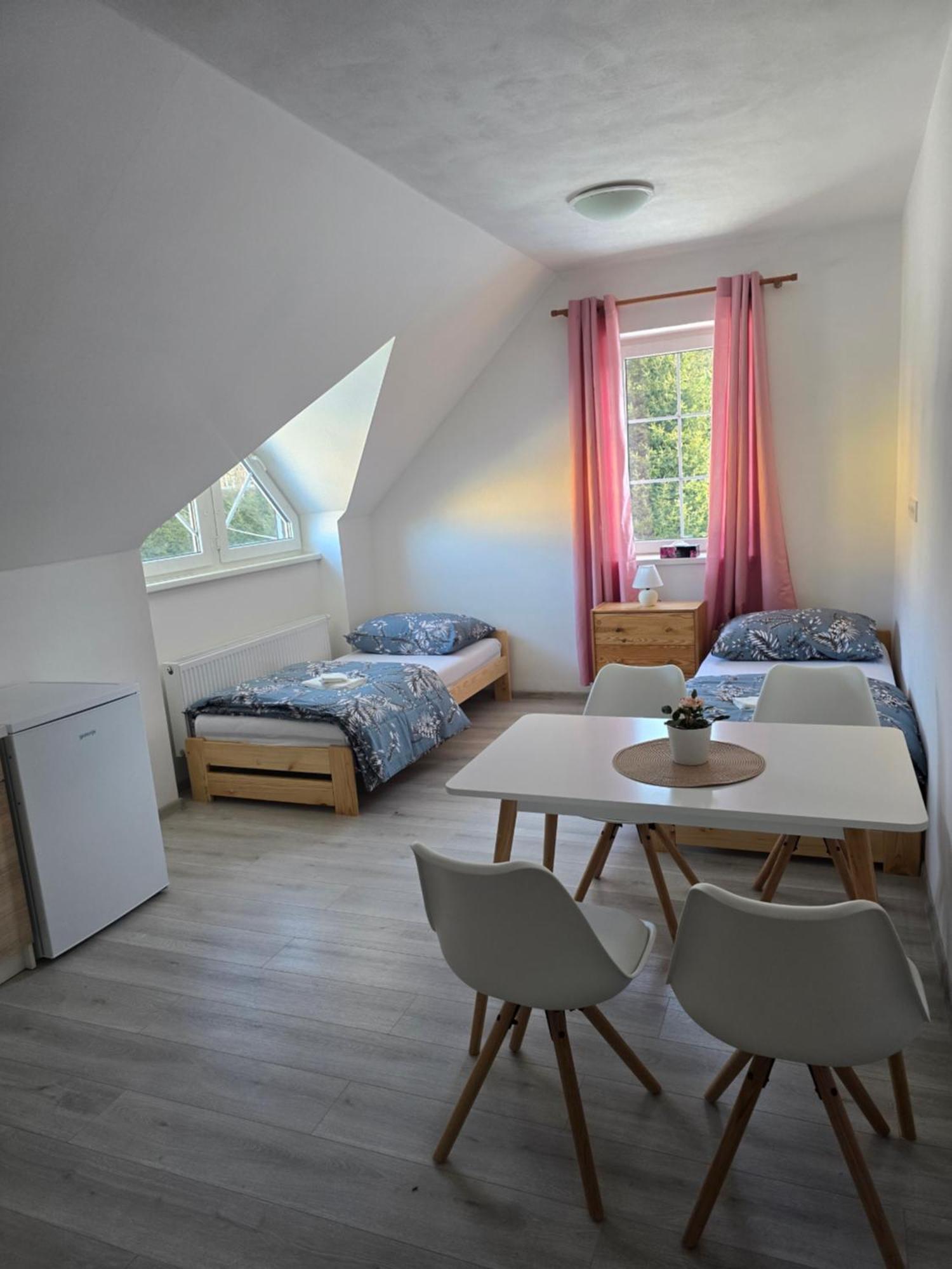 Apartmany Almond ฮาร์ราคอฟ ภายนอก รูปภาพ